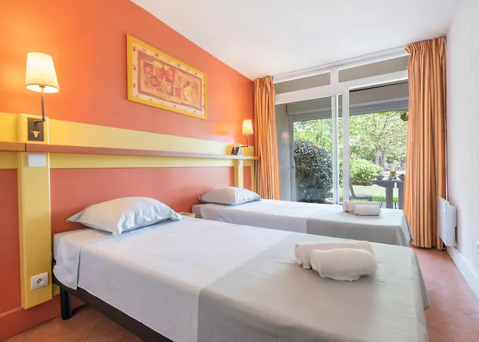 Sowell Family Grau Du Roi Hotel 4*