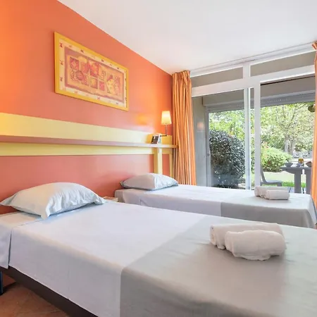 Sowell Family Grau Du Roi Hotel 4*