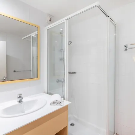 Hotell Sowell Family Grau Du Roi