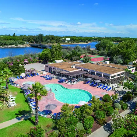 Sowell Family Grau Du Roi Hotel 4*