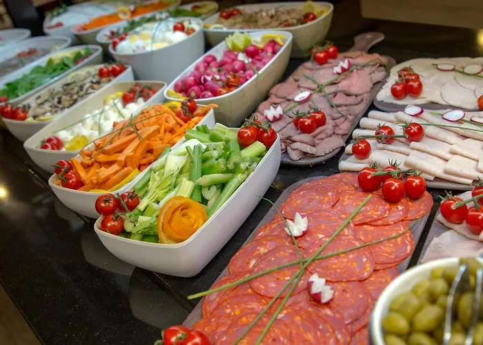 Sowell Family Grau Du Roi